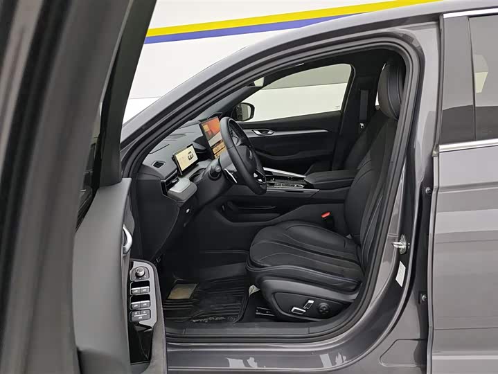 Фото 9 - Geely Preface