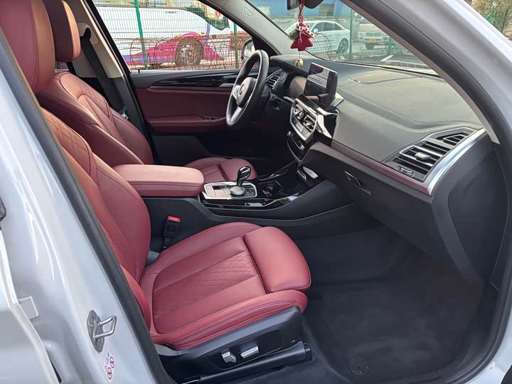 Фото 17 - BMW X3