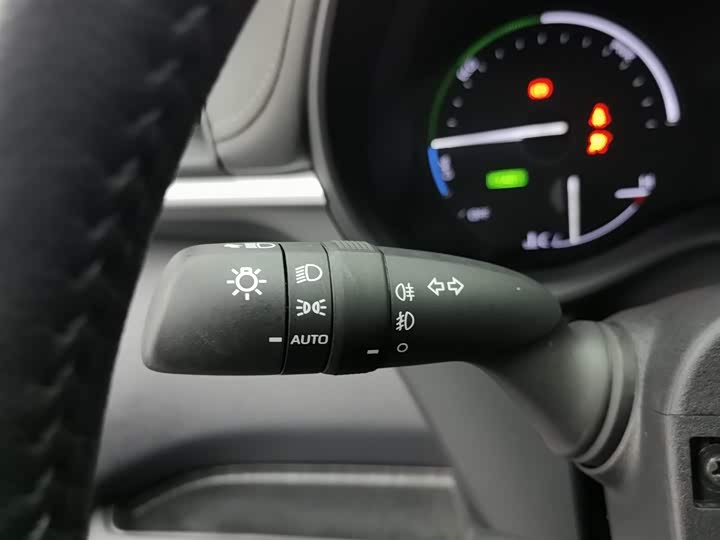 Фото 21 - Toyota Granvia