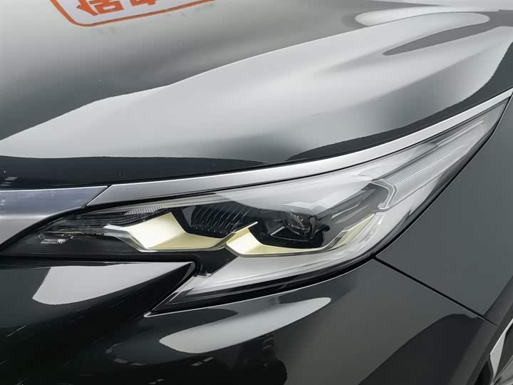 Фото 7 - Toyota Granvia