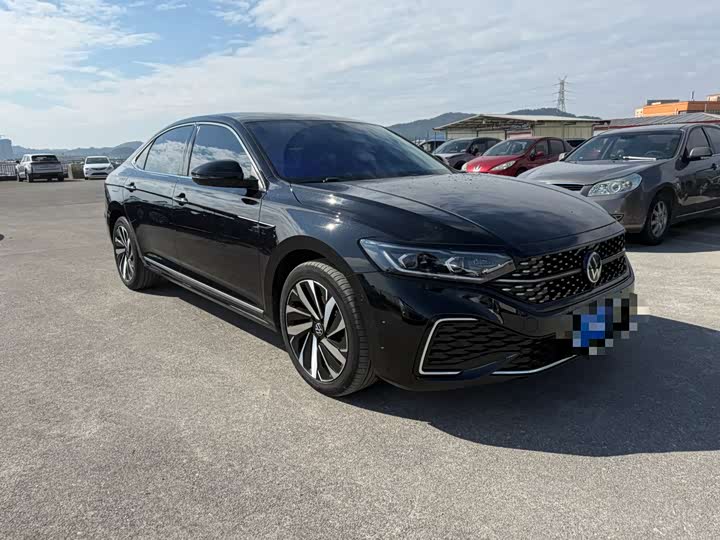 Фото 3 - Volkswagen Passat