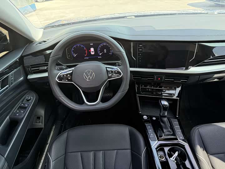 Фото 4 - Volkswagen Passat