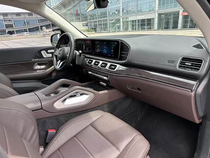 Фото 15 - Mercedes-Benz GLS-Class