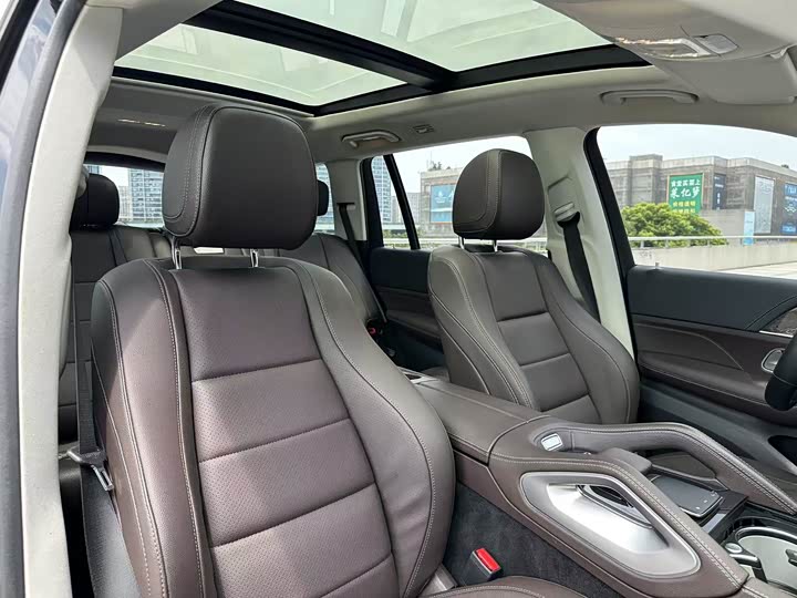 Фото 16 - Mercedes-Benz GLS-Class