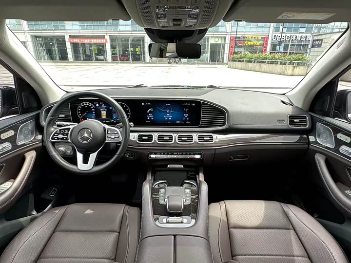 Фото 17 - Mercedes-Benz GLS-Class