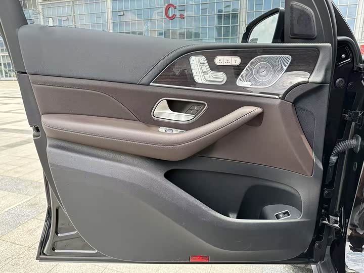 Фото 9 - Mercedes-Benz GLS-Class