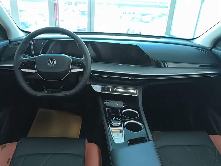 Фото 10 - Changan Eado Plus