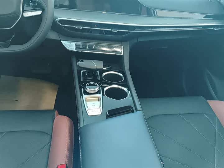 Фото 14 - Changan Eado Plus