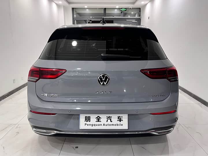 Фото 19 - Volkswagen Golf