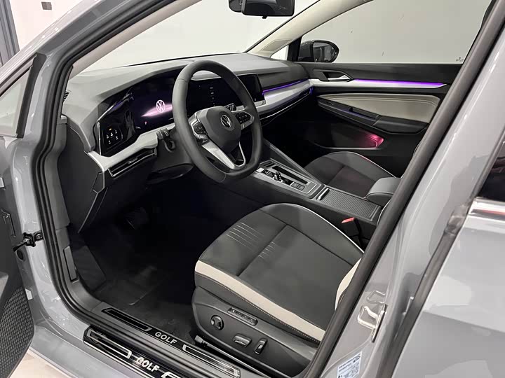 Фото 6 - Volkswagen Golf