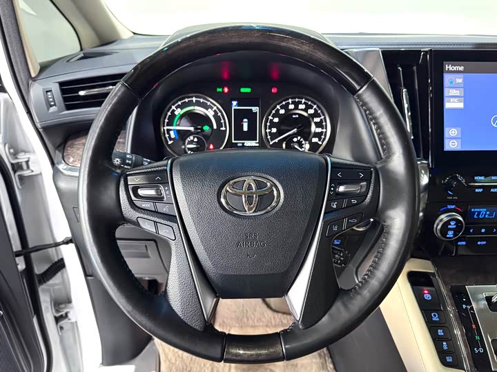 Фото 24 - Toyota Vellfire