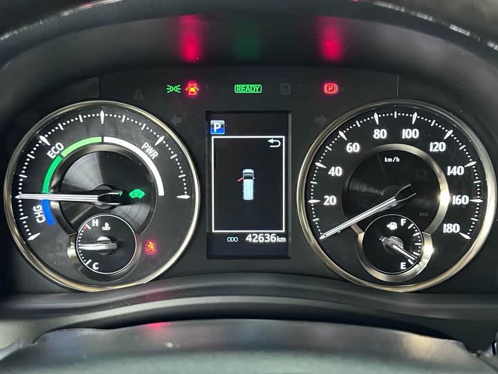 Фото 25 - Toyota Vellfire