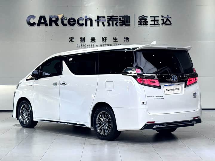Фото 5 - Toyota Vellfire
