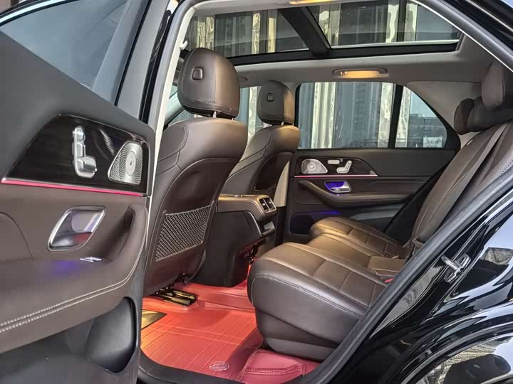 Фото 10 - Mercedes-Benz GLE-Class