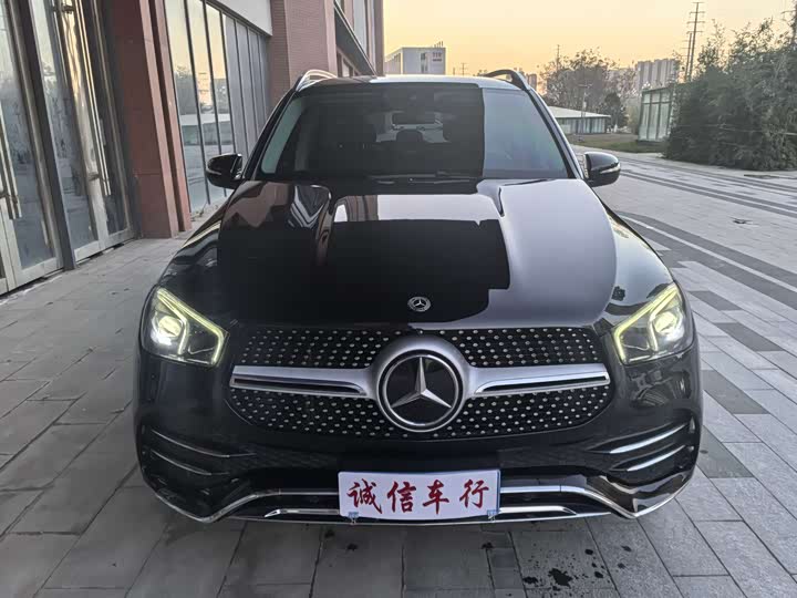 Фото 2 - Mercedes-Benz GLE-Class