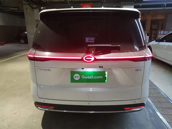 Фото 6 - GAC Trumpchi E8