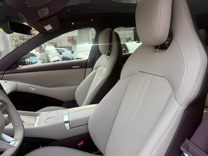 Фото 13 - Xiaomi YU7