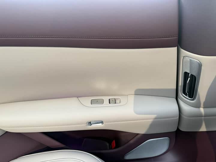 Фото 21 - Xiaomi YU7