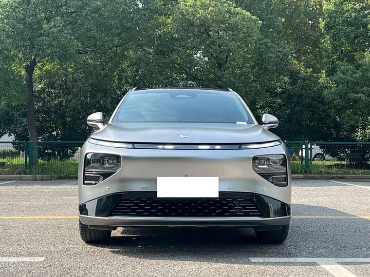 Фото 2 - XPeng G9