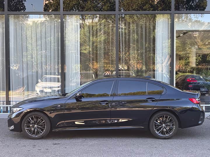 Фото 3 - BMW 3 Series