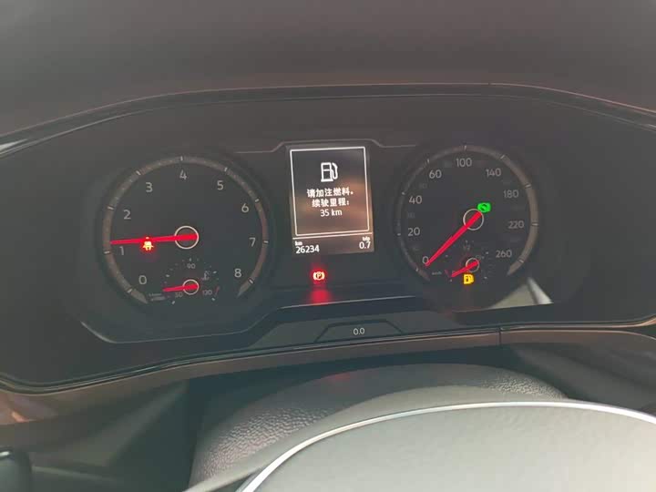 Фото 8 - Volkswagen Tharu