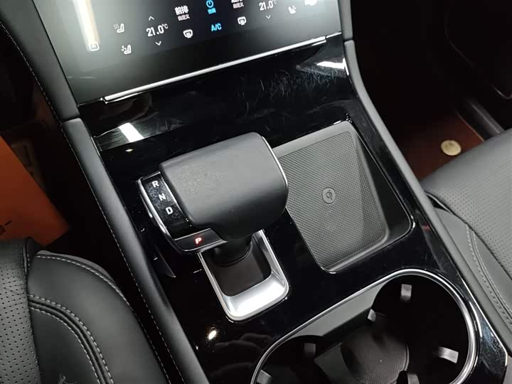 Фото 14 - LiXiang One