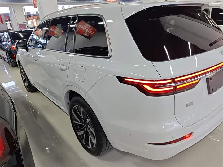 Фото 5 - LiXiang One