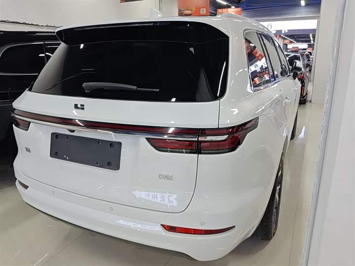 Фото 7 - LiXiang One