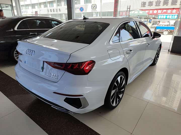 Фото 13 - Audi A3