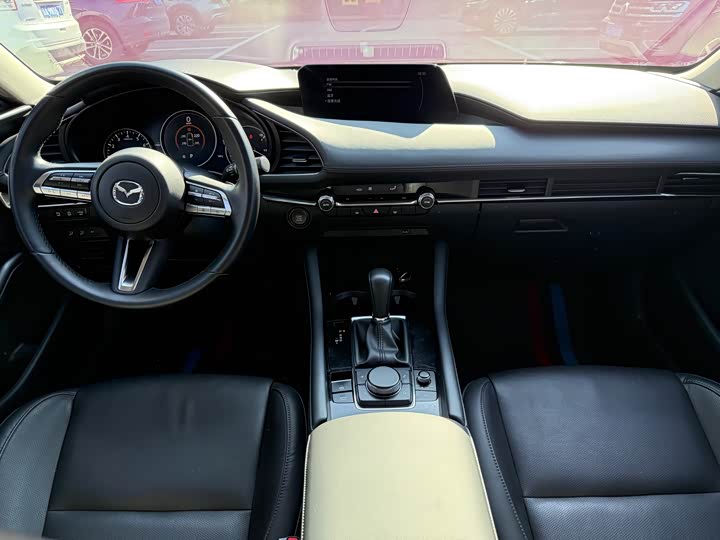 Фото 13 - Mazda 3 (Axela)