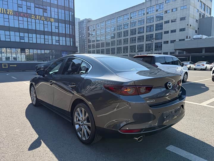 Фото 5 - Mazda 3 (Axela)