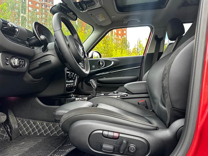 Фото 10 - Mini Clubman