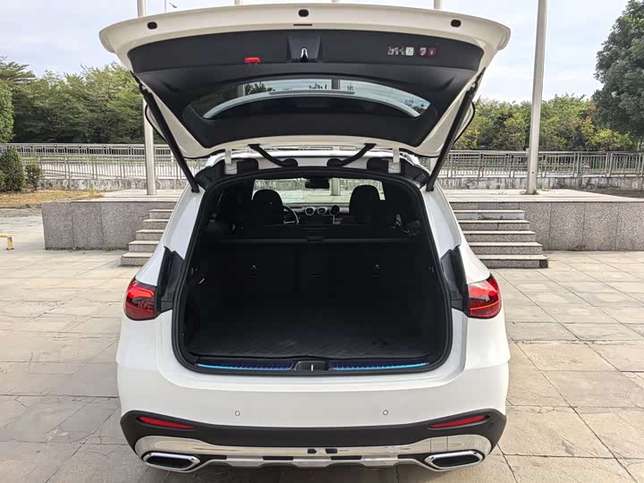 Фото 12 - Mercedes-Benz GLC-Class