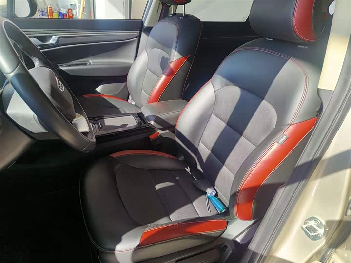 Фото 15 - Geely Emgrand GS