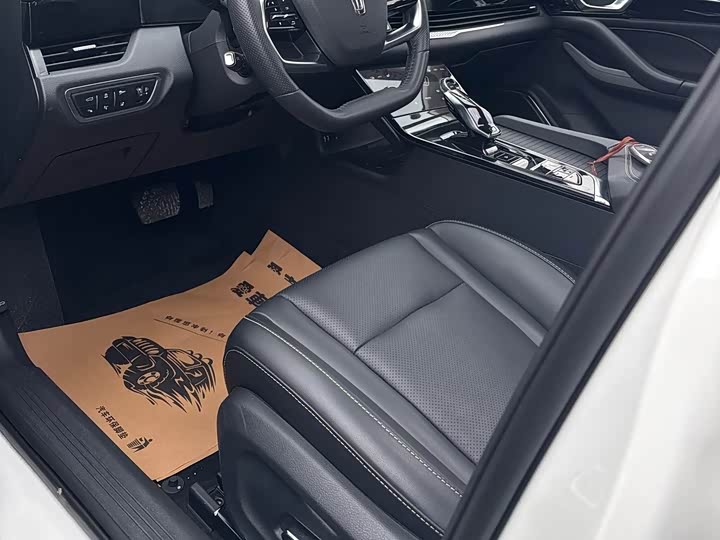 Фото 7 - Bestune B70