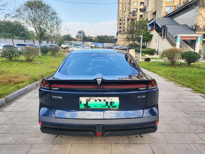 Фото 13 - Changan Deepal SL03