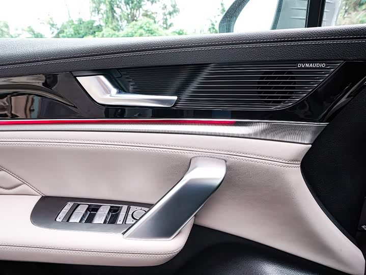 Фото 13 - BYD Tang Hybrid/EV