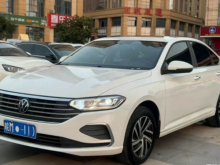 Фото 1 - Volkswagen Lavida