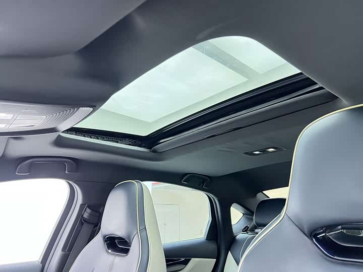 Фото 16 - BYD Qin Plus