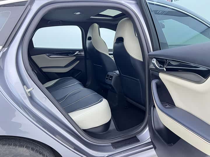 Фото 9 - BYD Qin Plus