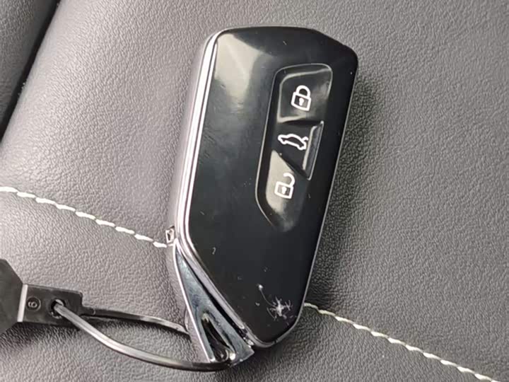 Фото 8 - Volkswagen ID.4 X