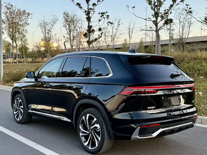 Фото 8 - Geely Monjaro