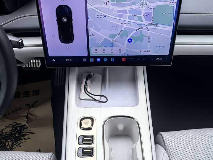 Фото 18 - Xiaomi SU7