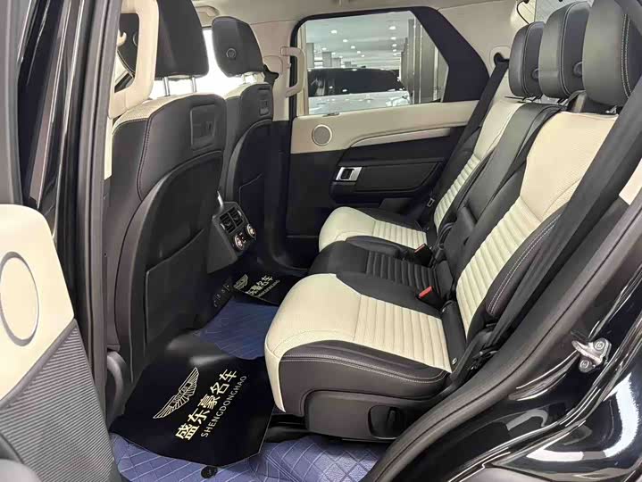 Фото 9 - Land Rover Discovery