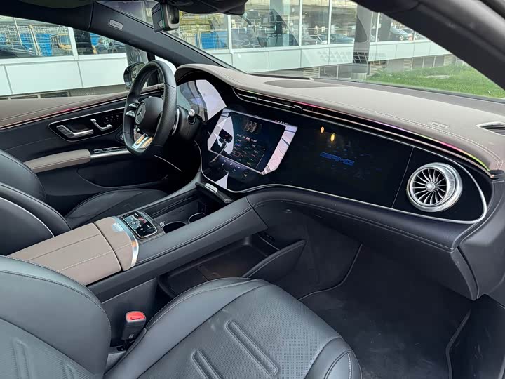 Фото 19 - Mercedes-Benz EQS AMG