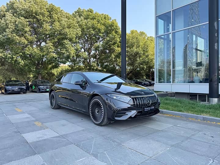 Фото 2 - Mercedes-Benz EQS AMG