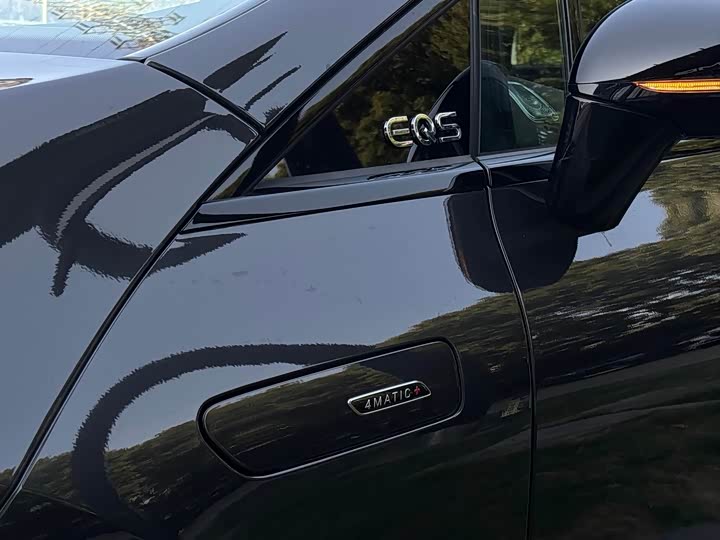 Фото 9 - Mercedes-Benz EQS AMG