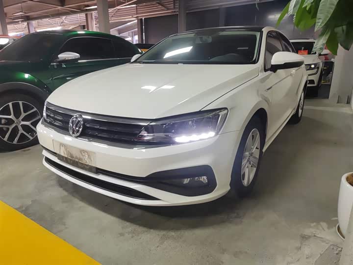 Фото 1 - Volkswagen Lamando L