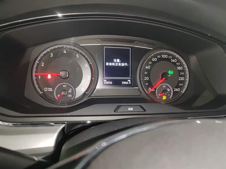 Фото 11 - Volkswagen Lamando L