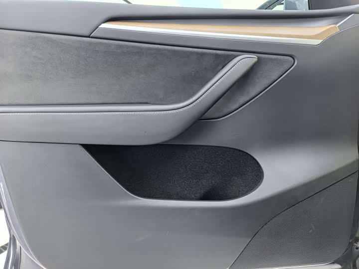 Фото 5 - Tesla Model Y